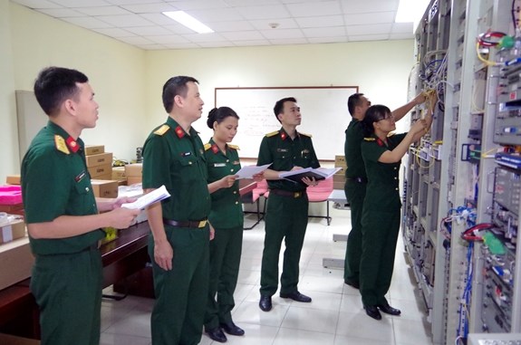 Thủ tướng Nguyễn Xuân Phúc dự Đại hội Thi đua Quyết thắng toàn quân lần thứ X - Anh 3