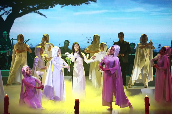 “Biển nhớ ” thỏa mãn cơn khát nhạc Trịnh - Anh 2