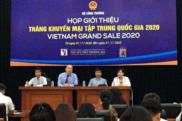 Bộ Công thương phát động kích cầu tiêu dùng nội địa - Anh 1