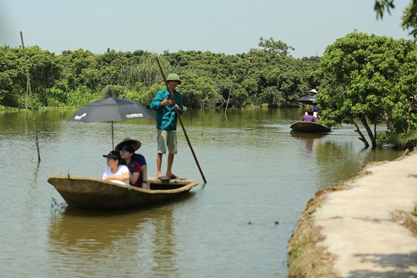 Hải Dương: Độc đáo du lịch “đi thuyền hái vải” - Anh 11