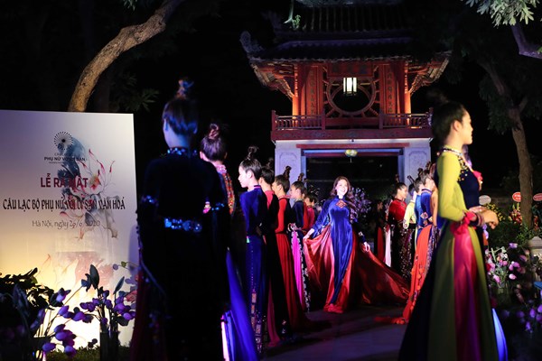 Ra mat CLB cua nhung nguoi phu nu dam duoi voi di san - Anh 5