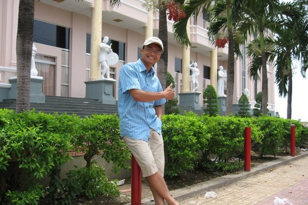 Nhường nhịn trong giao thông: Bài 3 - Bắt đầu từ thói quen nhường đường cho người đi bộ - Anh 1