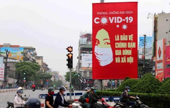 Tranh cổ động của Việt Nam như vũ khí “đập tan” Covid-19 - Anh 1