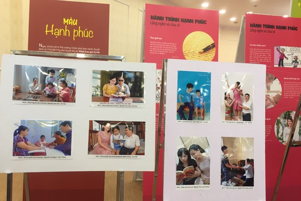 Trao giải cuộc thi “Gia đình đọc sách – Gắn kết yêu thương” - Anh 2