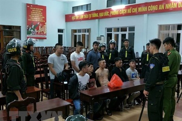 Truy bắt hơn 50 thanh niên đánh nhau trong đêm, thu giữ nhiều hung khí - Anh 2