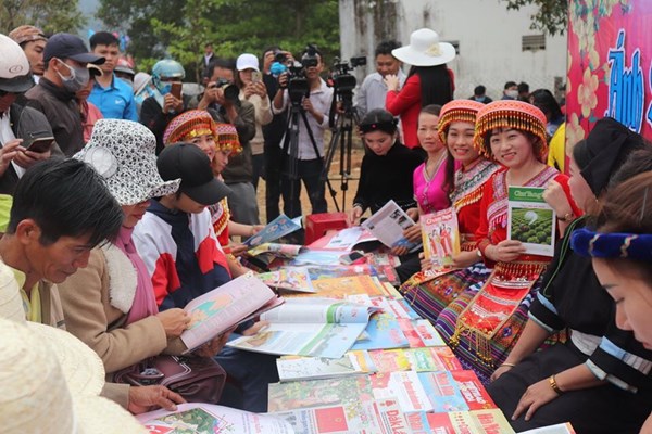 Luật Thư viện chính thức có hiệu lực: Dấu mốc quan trọng chấn hưng văn hóa đọc - Anh 3
