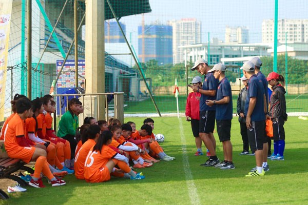 Bóng đá trẻ Việt Nam: Hành trình cho tương lai - Anh 1