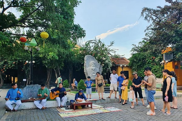 Hội An nỗ lực “làm mới” mình để thu hút khách sau đại dịch - Anh 1