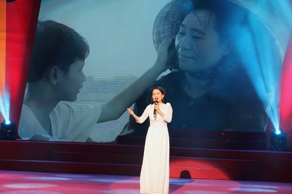 Tiếng gọi non sông – Lời tri ân những người con trung hiếu - Anh 1