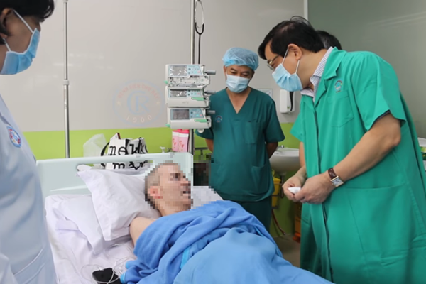 Thêm 14 ca mắc mới, Việt Nam có 369 bệnh nhân Covid-19, phi công người Anh khỏi bệnh - Anh 1