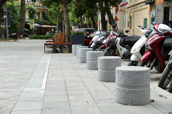Vườn hoa công viên hiện đại với mô hình xe đạp công cộng đầu tiên của Thủ đô - Anh 7