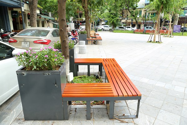 Vườn hoa công viên hiện đại với mô hình xe đạp công cộng đầu tiên của Thủ đô - Anh 9
