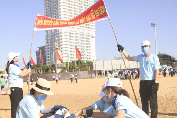 Bình Định phát triển du lịch xanh, sạch, đẹp - Anh 1
