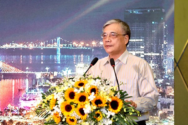 Quyết “đánh thức” nền kinh tế đêm ngủ quên bên sông Hàn - Anh 1