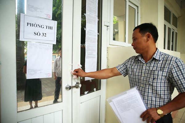 Hà Nội: Gần 89.000 thí sinh bước vào kỳ thi tuyển sinh lớp 10 - Anh 6