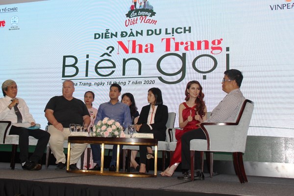 Chuẩn bị mọi nguồn lực khi mở cửa đón khách quốc tế - Anh 1