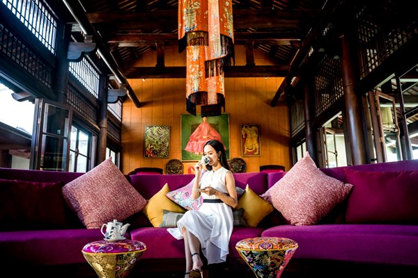 Quảng Ninh: Ngày thường cũng đông khách du lịch - Anh 3