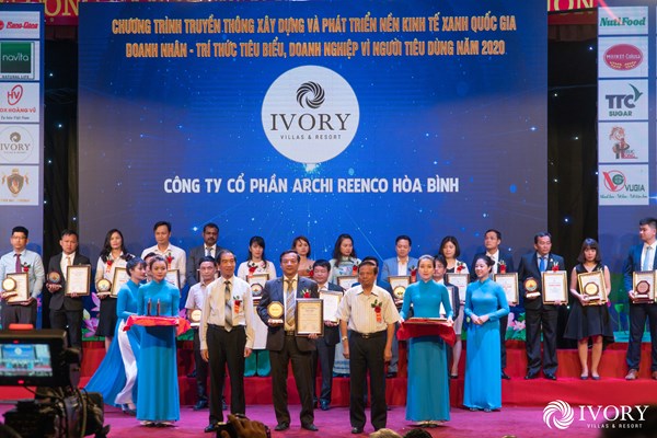 Vinh danh hơn 100 doanh nghiệp vì người tiêu dùng, doanh nhân trí thức tiêu biểu năm 2020 - Anh 3