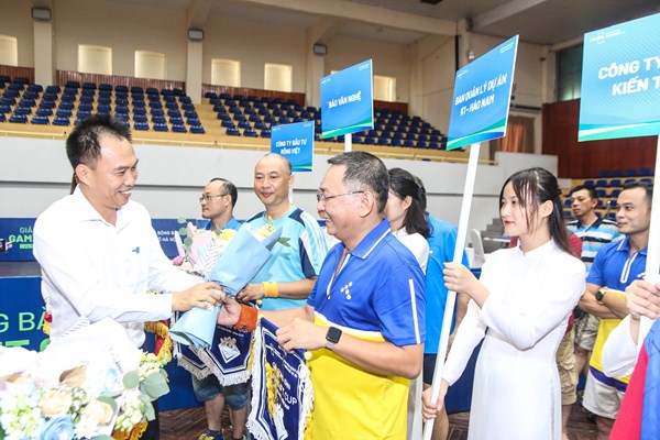 Giải Bóng bàn tranh Cúp GamaLift lần thứ I khởi tranh sôi nổi - Anh 1