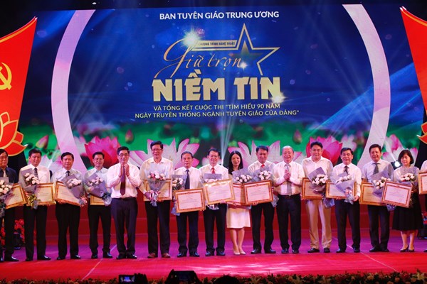 Chương trình nghệ thuật 