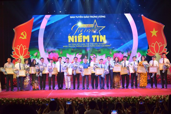 Chương trình nghệ thuật 