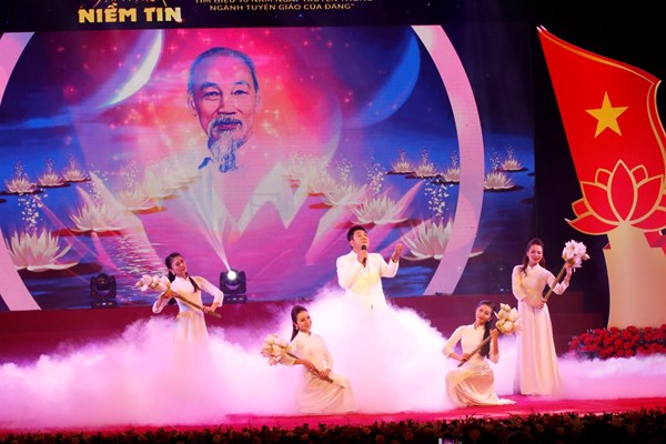 Chương trình nghệ thuật 