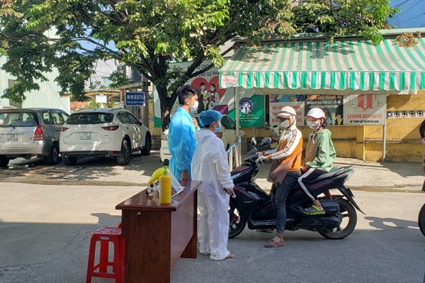 Không để Đà Nẵng vỡ  trận - Anh 2