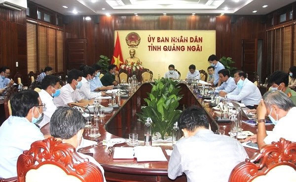 Quảng Ngãi: Đề nghị du khách đang ở huyện Lý Sơn khẩn trương trở về đất liền - Anh 1