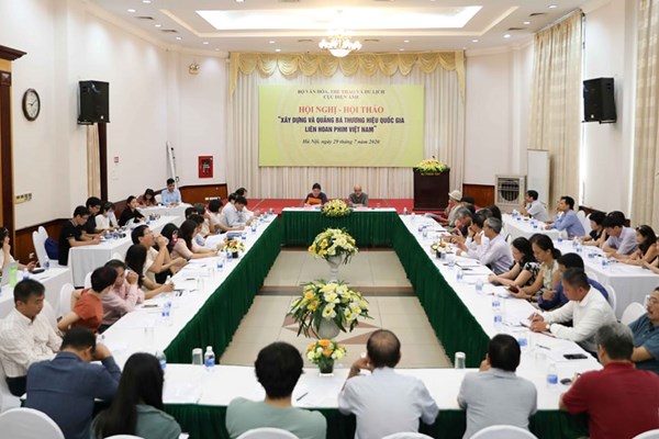 Nhà làm phim hiến kế xây dựng thương hiệu LHP Việt Nam - Anh 1
