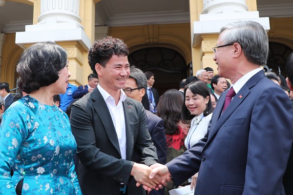 Đội ngũ trí thức, nhà khoa học, văn nghệ sĩ vững mạnh là nâng tầm trí tuệ của dân tộc - Anh 7