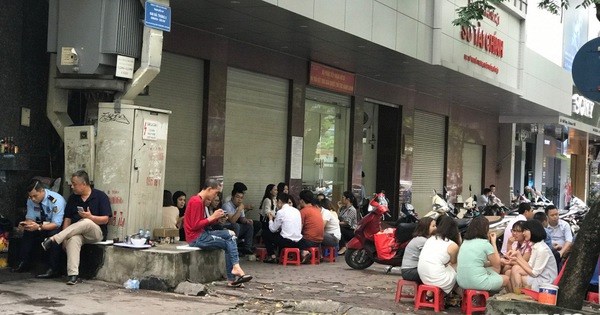 Hà Nội: Karaoke, quán bar, quán vỉa hè dừng hoạt động từ ngày 1.8 - Anh 1