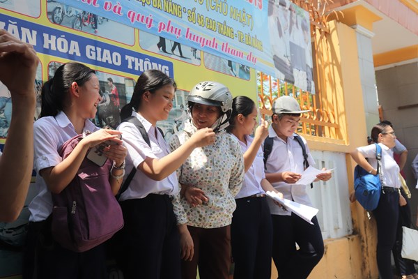 Đà Nẵng kiến nghị tạm dừng kỳ thi THPT - Anh 1