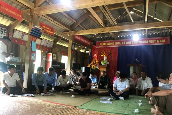 Kiểm tra thực hiện Phong trào TDĐKXDĐSVH tại Hòa Bình: Các giá trị văn hóa truyền thống là “điểm tựa” cho sự phát triển - Anh 8