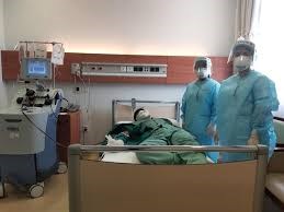 Kêu gọi người mắc Covid-19 đã khỏi hiến tặng huyết tương - Anh 1