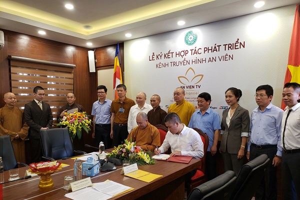 Phát triển nội dung truyền hình về tôn giáo, tín ngưỡng - Anh 1
