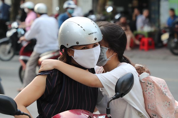 Sáng nay, hơn 860.000 thí sinh dự thi môn Ngữ văn, kỳ thi tốt nghiệp THPT - Anh 11