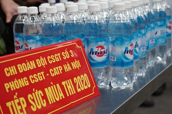 Những người hùng thầm lặng đảm bảo an toàn cho kỳ thi tốt nghiệp THPT 2020 - Anh 6