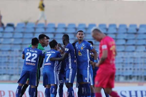 VPF sẽ gửi văn bản xin ý kiến các CLB về ngày trở lại của V.League - Anh 1