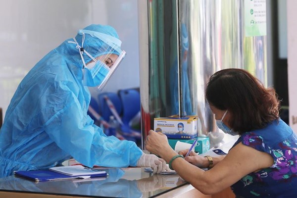 Thêm 5 ca mắc Covid-19 mới liên quan đến Đà Nẵng - Anh 1