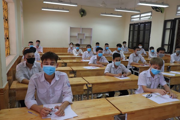 38 thí sinh bị đình chỉ, 18 cán bộ coi thi bị xem xét kỷ luật, nhiều thí sinh phải thi lại - Anh 1