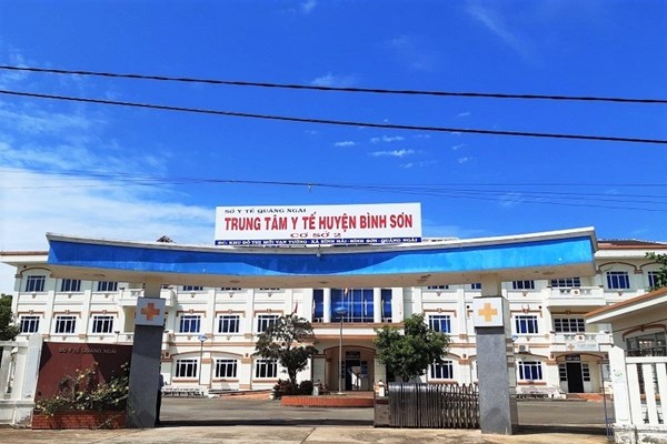 2 ca mắc Covid-19 đầu tiên ở Quảng Ngãi xuất viện - Anh 1