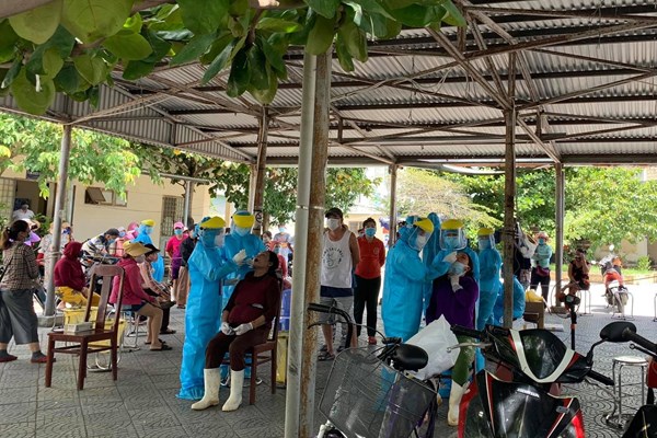 Đà Nẵng đóng cửa chợ Nại Hiên Đông - Anh 1