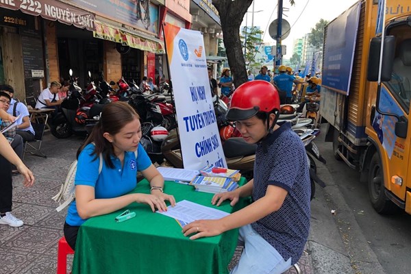 BHXH tự nguyện: “Điểm sáng” của ngành BHXH trước dịch Covid-19 - Anh 1