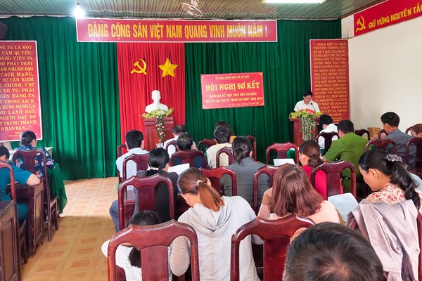Nhiều hộ gia đình dân tộc thiểu số thực hiện Bộ tiêu chí ứng xử - Anh 1