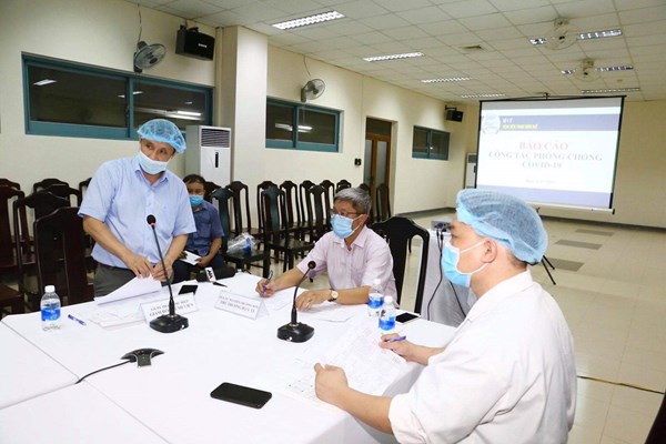 Bệnh viện Trung ương Huế: Nhiều bệnh nhân Covid-19 bệnh nền nặng có kết quả âm tính - Anh 1