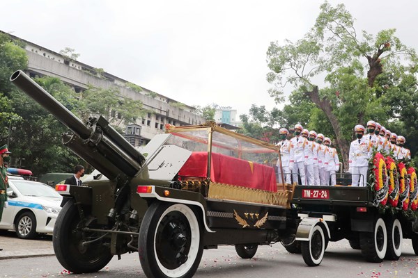 Tổ chức trọng thể Lễ truy điệu nguyên Tổng Bí thư Lê Khả Phiêu - Anh 11