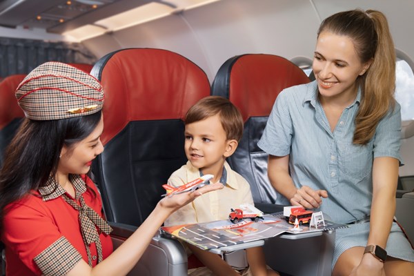 Bay Vietjet vào Nam đón Tết rực rỡ nắng vàng cùng triệu vé chỉ từ 2.021 đồng - Anh 1