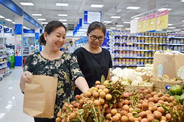 Vận động TT thương mại, siêu thị, cửa hàng cam kết giảm thiểu sử dụng túi ni-lông, chai lọ nhựa - Anh 1