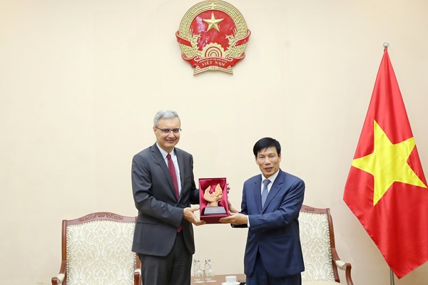 Việt Nam-Pháp: Tăng cường quan hệ hợp tác VHTTDL - Anh 4