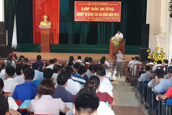 Hòa Bình xây dựng gia đình hạnh phúc, bền vững - Anh 1